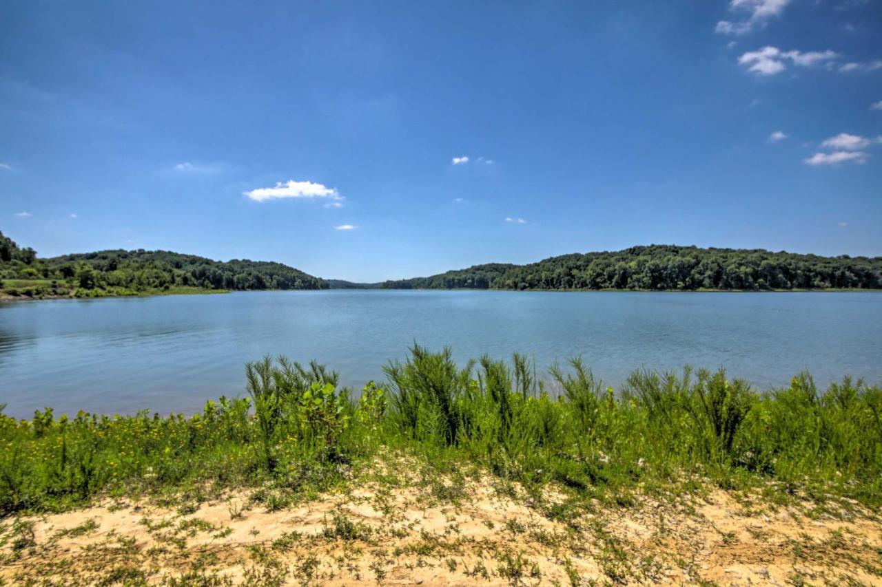 Modern Eckerty Home With Deck On Patoka Lake! Taswell Экстерьер фото